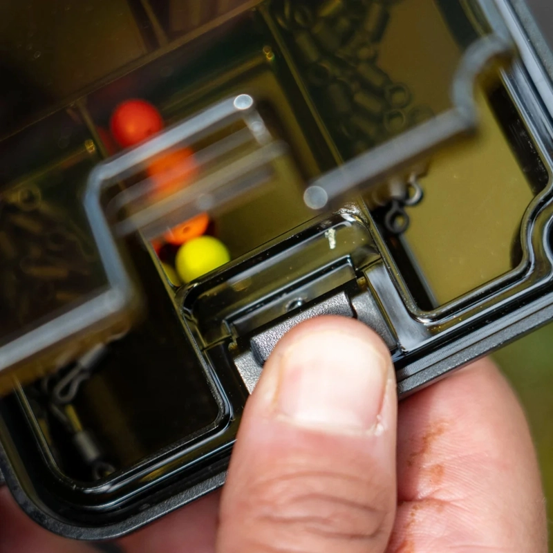 OMC Flick The Switch Tackle Accessory Box